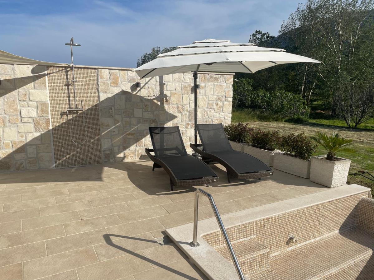 Dupini Villa *