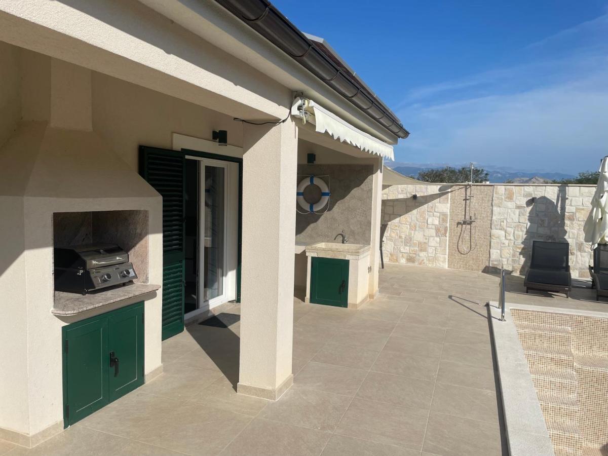 Dupini Villa *